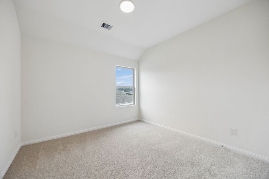Spacious, unfurnished interior of a new home in Riviera Pines, Huffman (Image 38).