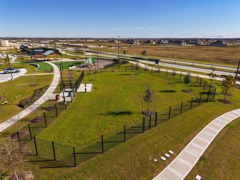 Community amenities in River Ranch, Dayton (Image 33).