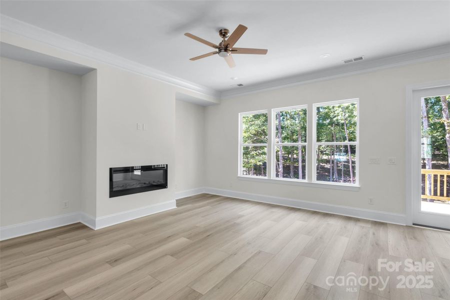 Spacious, unfurnished interior of a new home in , Lancaster (Image 14).