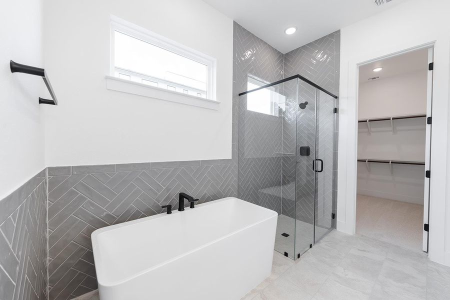 Furnished interior view inside a new home in Rough Hollow The District, Lakeway (Image 6). Furnished interior view inside a new home in Rough Hollow The District, Lakeway (Image 6).