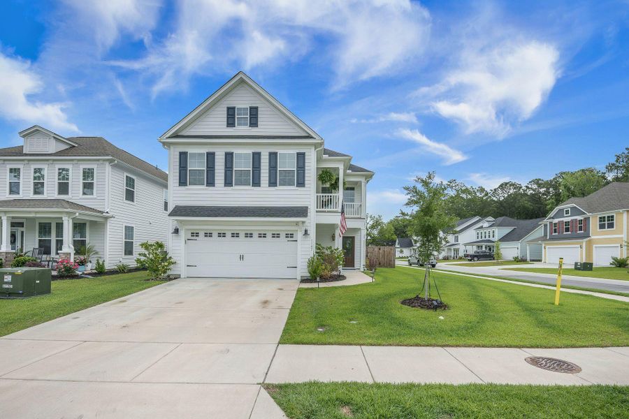 Front exterior of a new home in Cordgrass Landing, Johns Island, SC, highlighting curb appeal (Image 20).