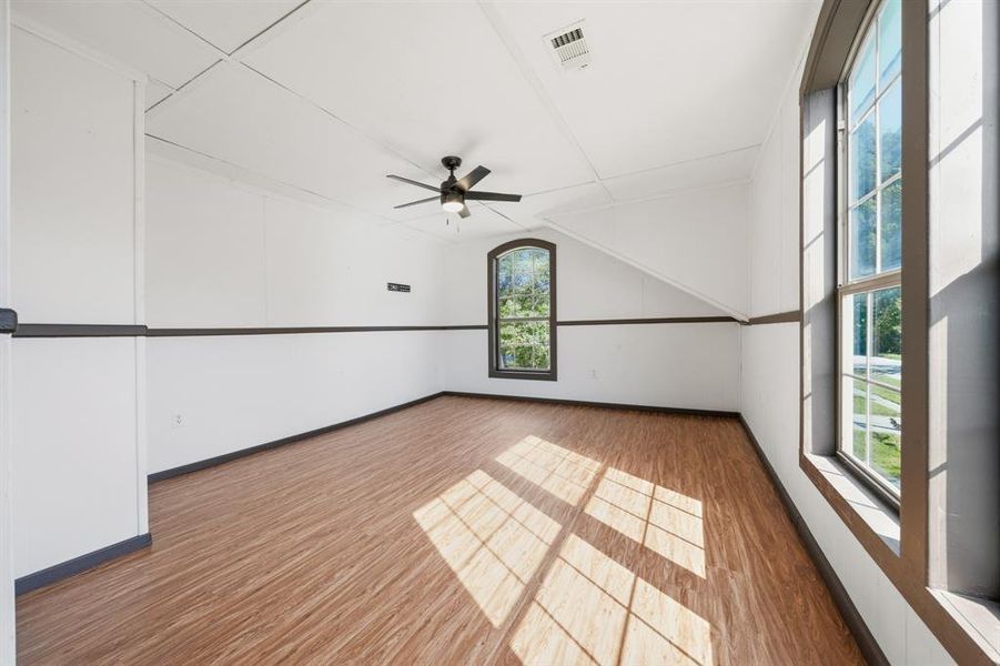 Upstairs Bedroom 3