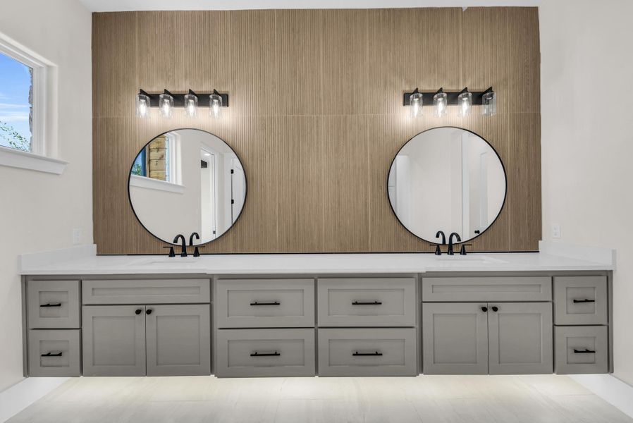 Furnished interior view inside a new home in , Horseshoe Bay (Image 5).