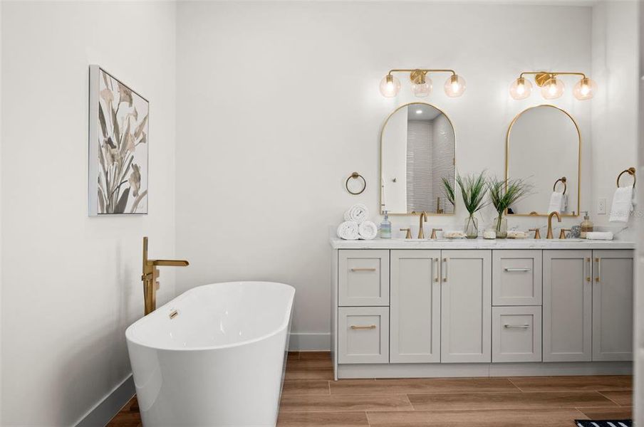 Furnished interior view inside a new home in , Port Charlotte (Image 67).
