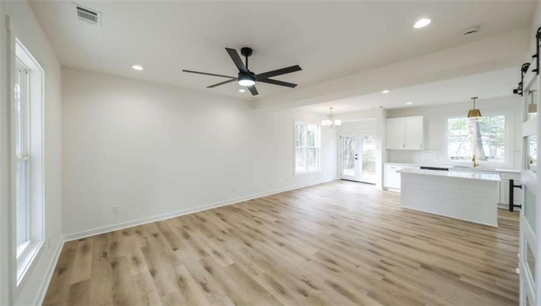 Spacious, unfurnished interior of a new home in , Rome (Image 36).