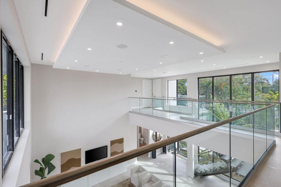 Glass Enclosed Catwalk Glass Enclosed Catwalk