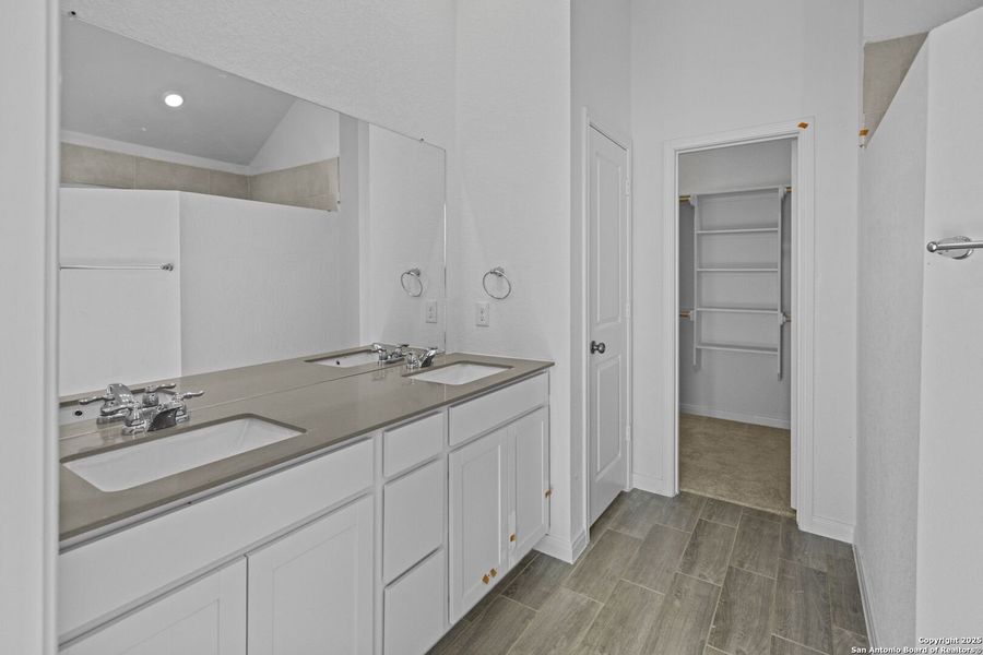 Furnished interior view inside a new home in Gatehouse: Brookstone II Collection, New Braunfels (Image 9). Furnished interior view inside a new home in Gatehouse: Brookstone II Collection, New Braunfels (Image 9).