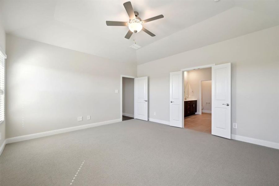 Photo is not of the actual home, but is an inspirational photo of builder’s model home and may depict options, furnishings, and/or decorator features that are not included.