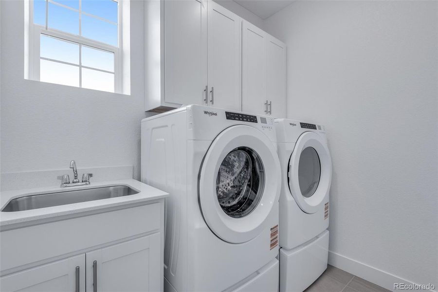 Furnished interior view inside a new home in Vantage, Berthoud (Image 10).