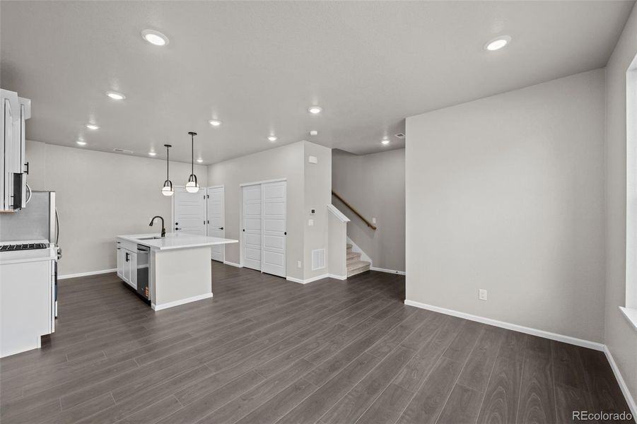 Spacious, unfurnished interior of a new home in Ralston Creek, Arvada (Image 29).