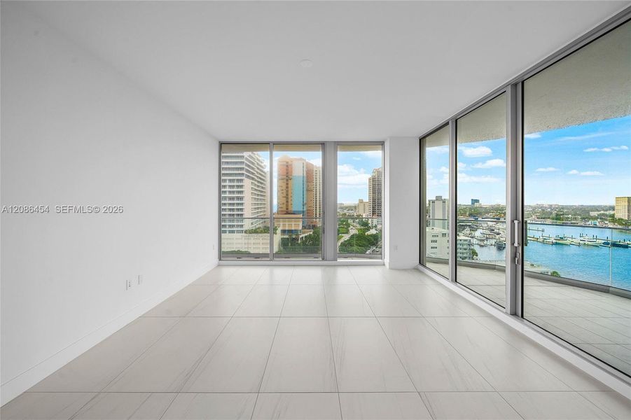 Spacious, unfurnished interior of a new home in , Fort Lauderdale (Image 20).