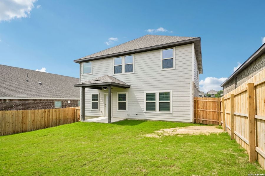 Exterior details and patio area of a home in Arcadia Ridge - Premier Series, San Antonio (Image 4).