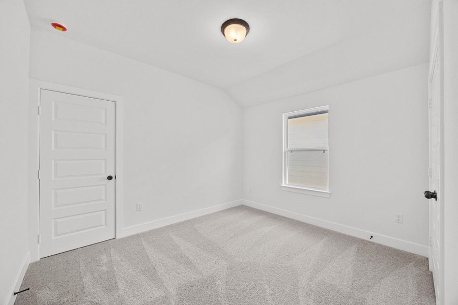 Spacious, unfurnished interior of a new home in The Colony - 50', Bastrop (Image 18).