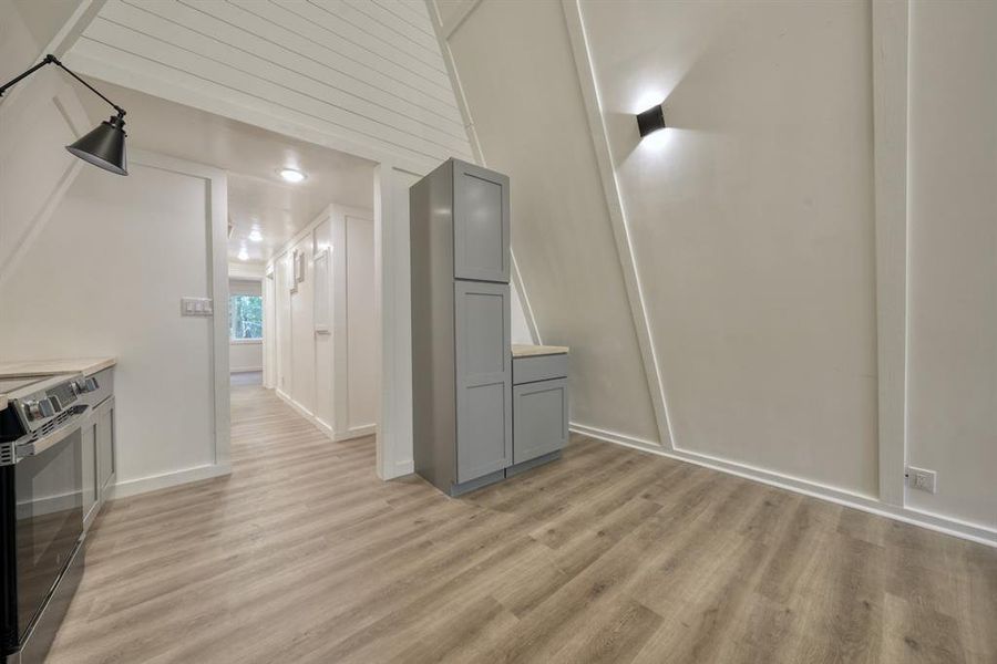 Spacious, unfurnished interior of a new home in , Lindale (Image 17).