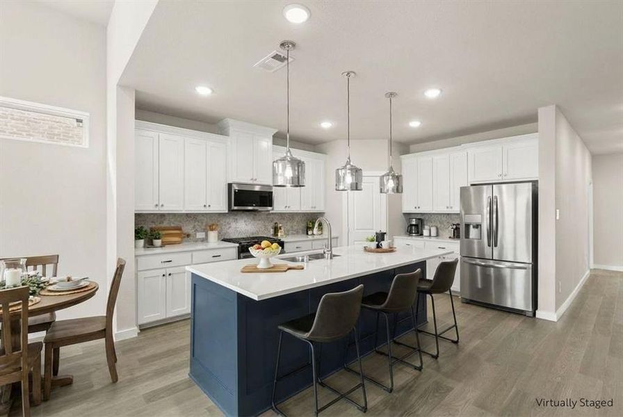 514 Sherwood kitchen vs Hickory (2)