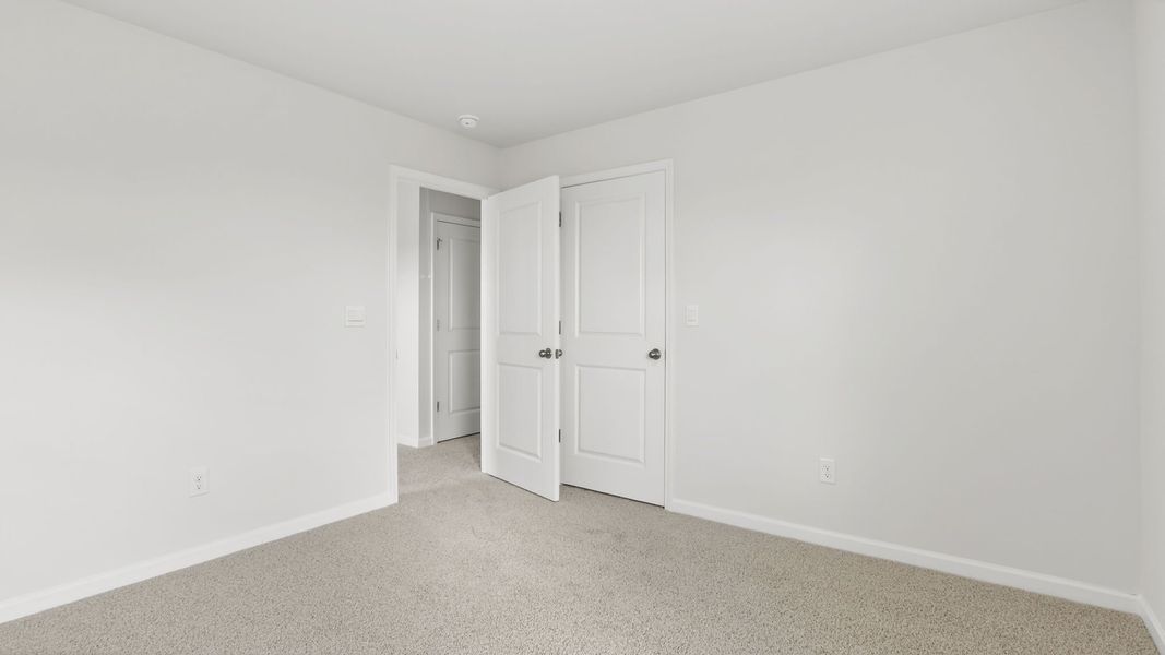 Spacious, unfurnished interior of a new home in Gibson Grove, Laurens (Image 25).