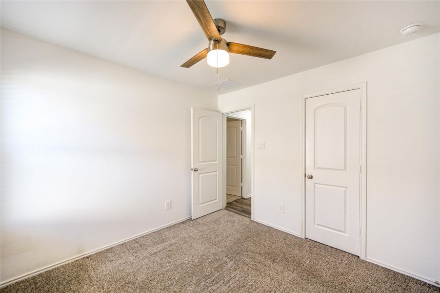 Spacious, unfurnished interior of a new home in Breckenridge Forest, Spring (Image 16).