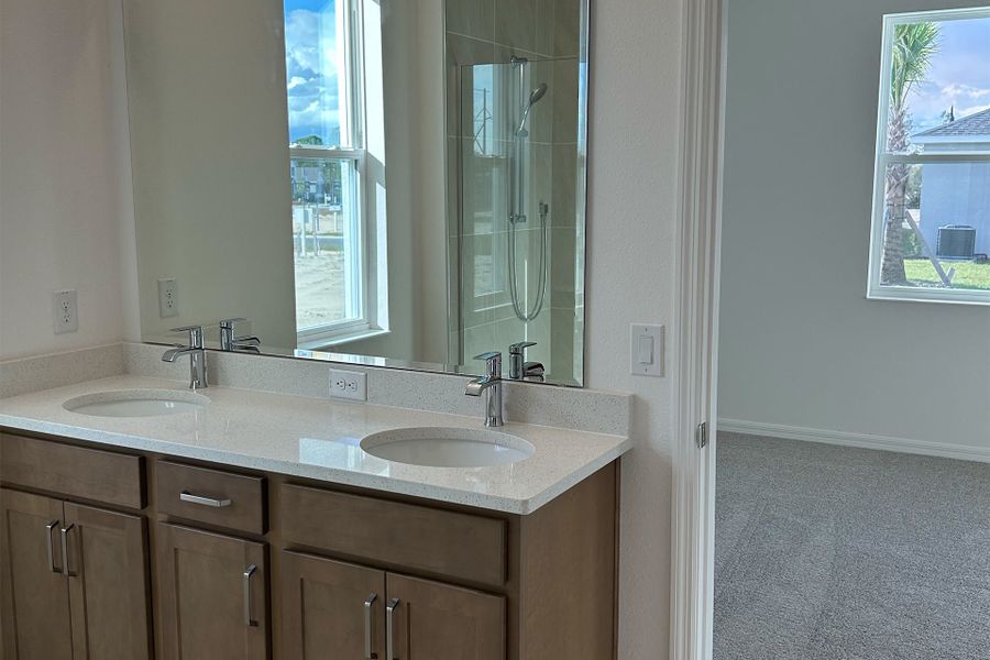 Luxurious Primary Bathroom in Central Florida Home