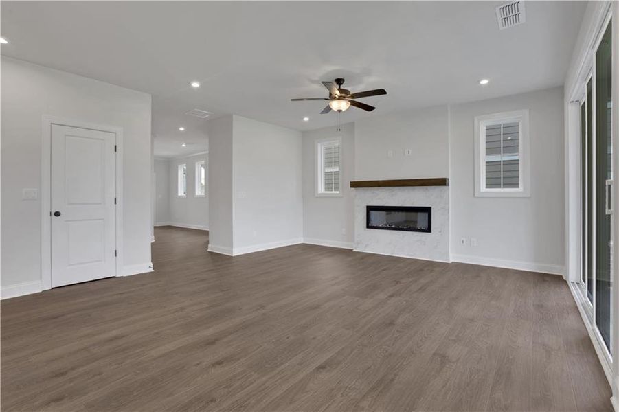Spacious, unfurnished interior of a new home in Poppy at GreenHouse, Marietta (Image 15).