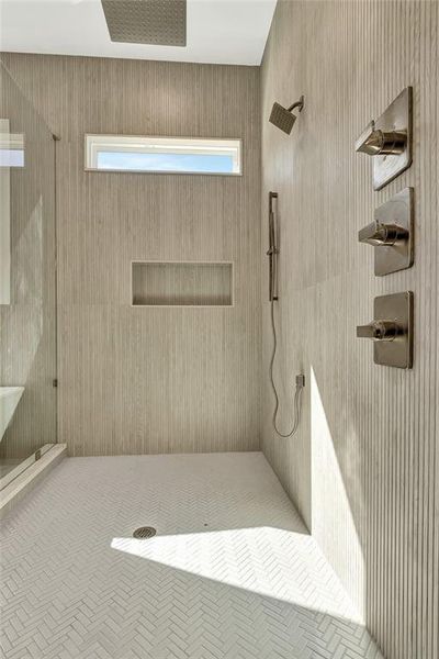 Furnished interior view inside a new home in , Brooks (Image 59).