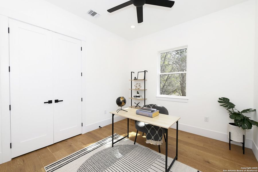 Furnished interior view inside a new home in , Boerne (Image 4).