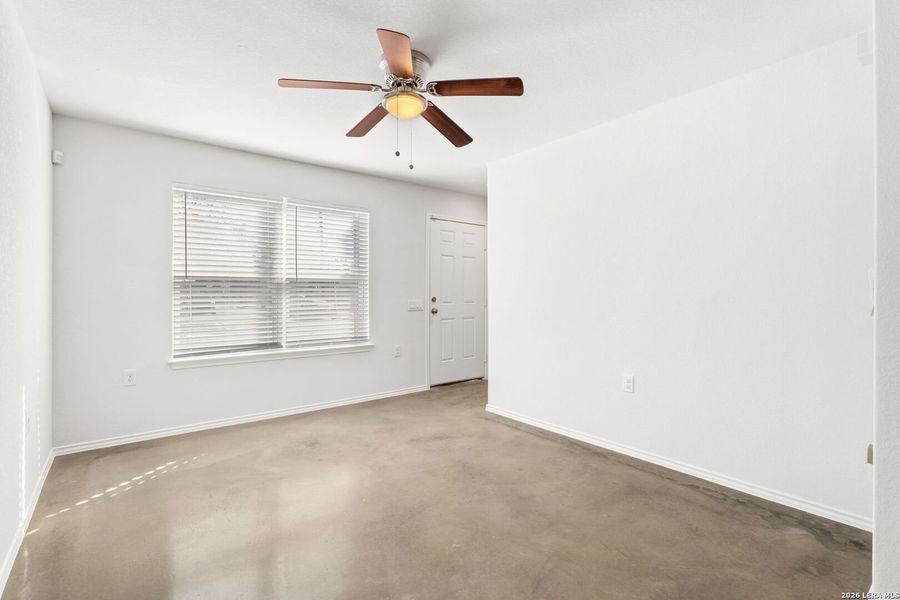 Spacious, unfurnished interior of a new home in , San Antonio (Image 19).