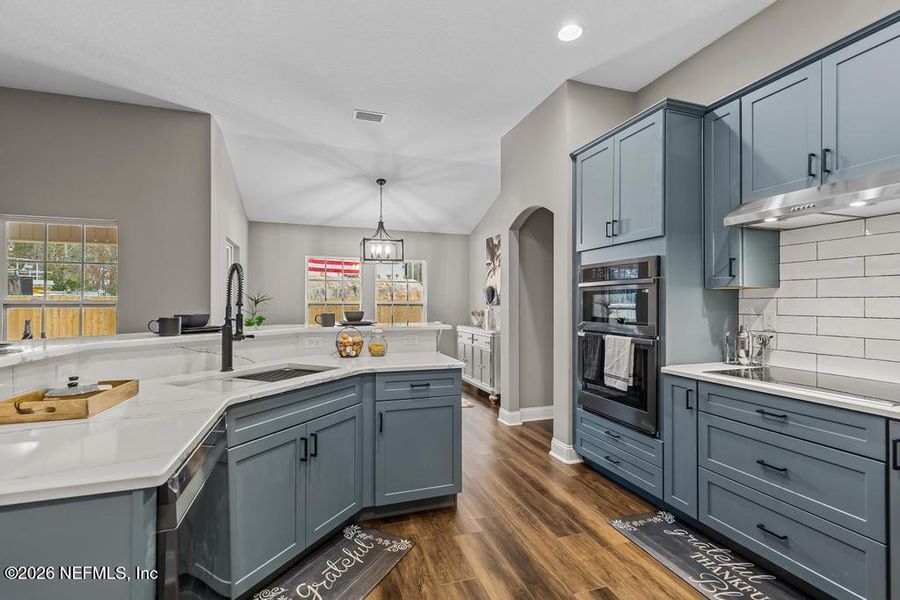 Furnished interior view inside a new home in , Callahan (Image 9).