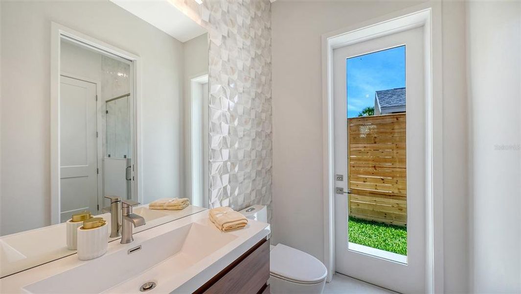 Furnished interior view inside a new home in , Sarasota (Image 14).