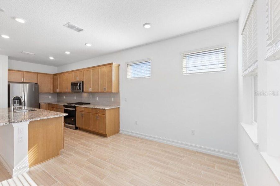Furnished interior view inside a new home in Ocala Preserve, Ocala (Image 9).