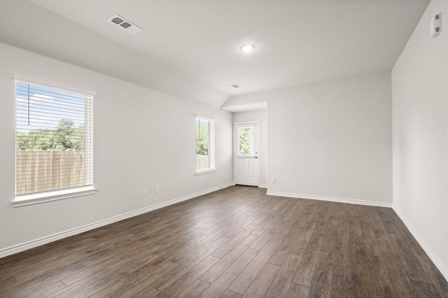 Spacious, unfurnished interior of a new home in Christian Meadows, Ennis (Image 16). Spacious, unfurnished interior of a new home in Christian Meadows, Ennis (Image 16).