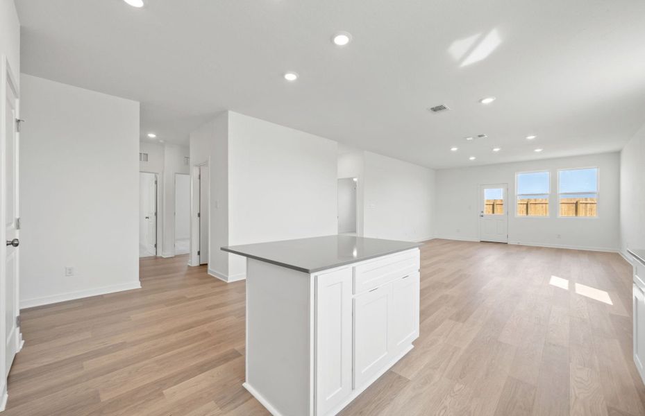 Image 43 of a home in Alto.