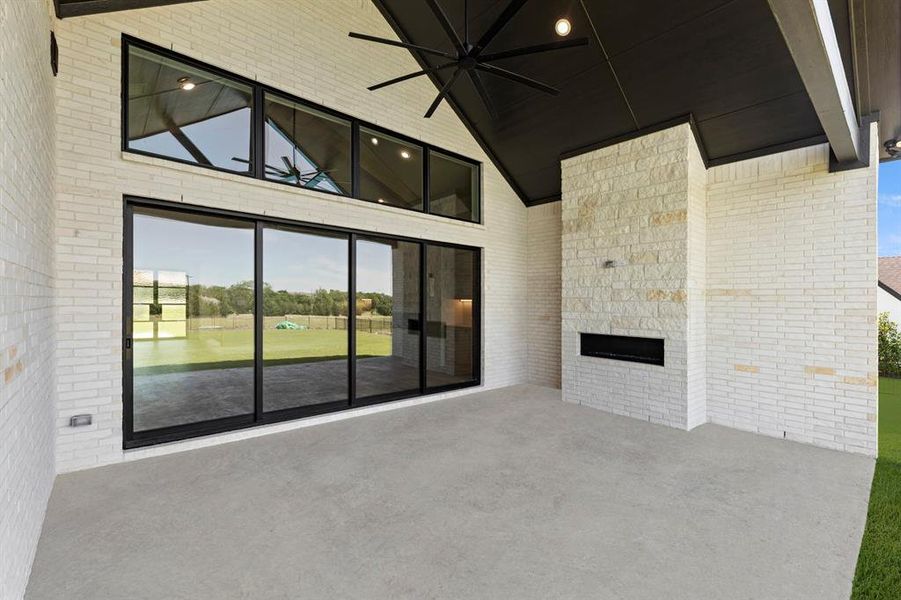 25. 208 Terry - Patio