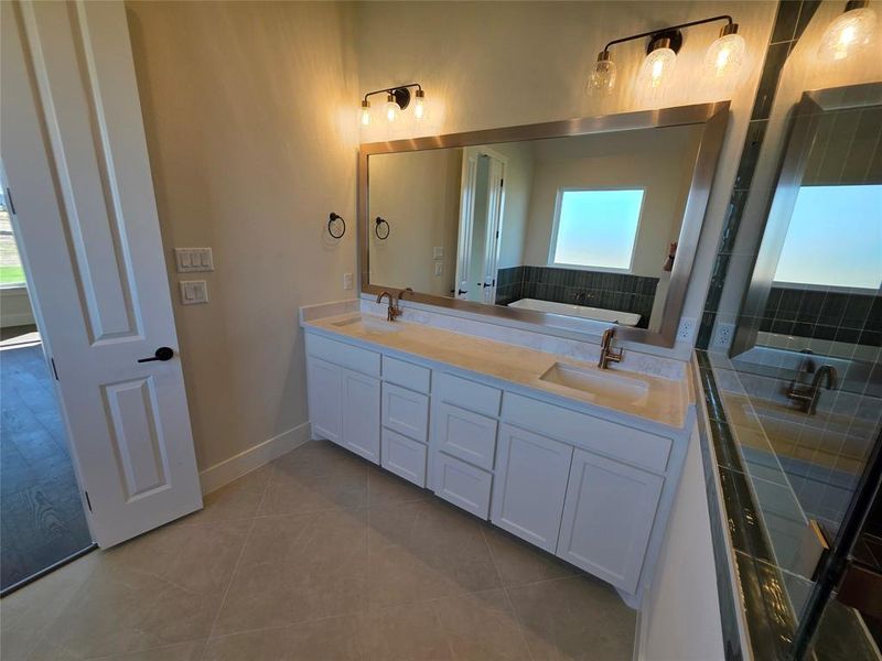 Furnished interior view inside a new home in Aledo Heights - Aledo ISD, Aledo (Image 13).