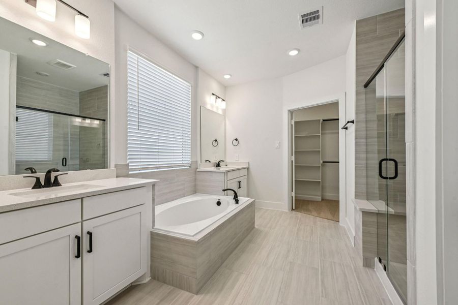 Furnished interior view inside a new home in Pinewood Trails - Luxe Series, Houston (Image 15).