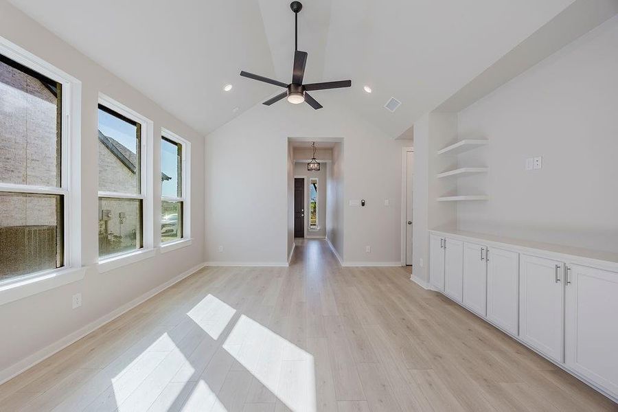 Spacious, unfurnished interior of a new home in Devonshire, Forney (Image 30).