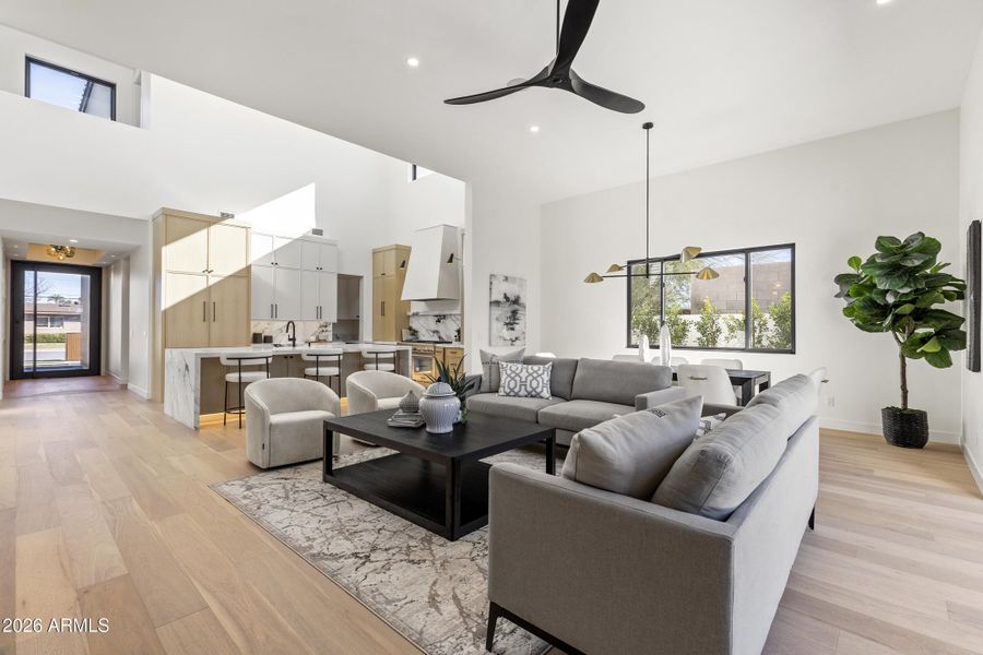 Light & Bright Light & Bright