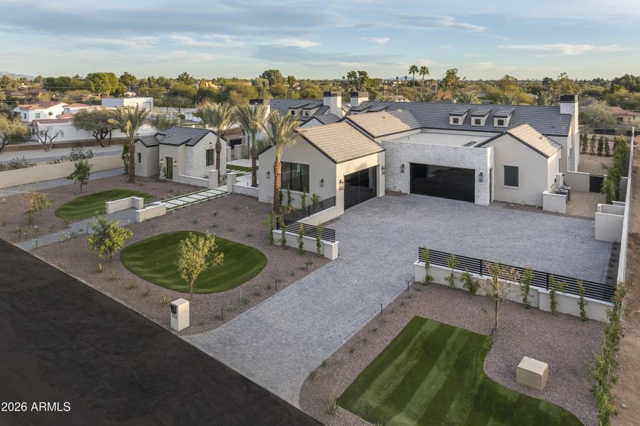 7031 E Paradise Drive-8