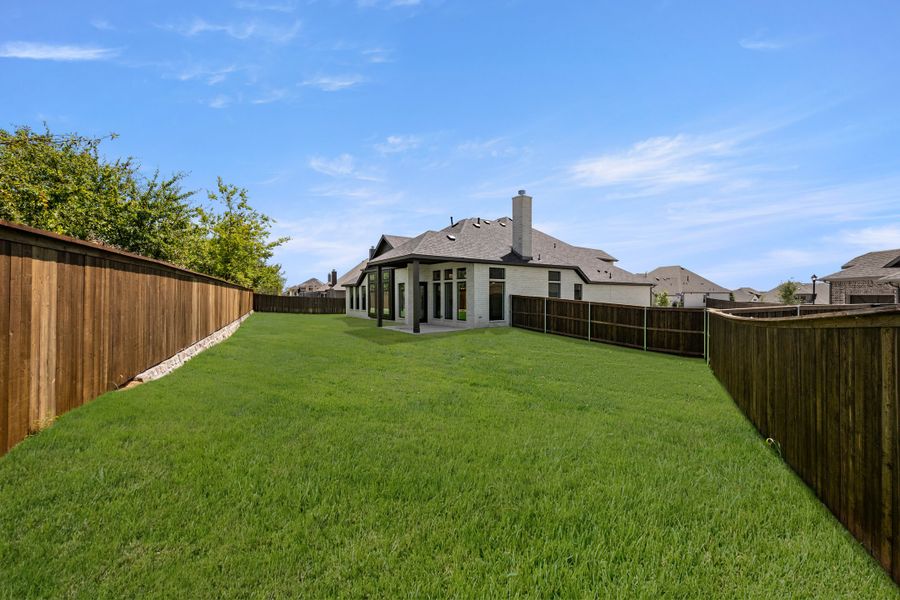 Exterior details and patio area of a home in Redden Farms, Midlothian (Image 3).