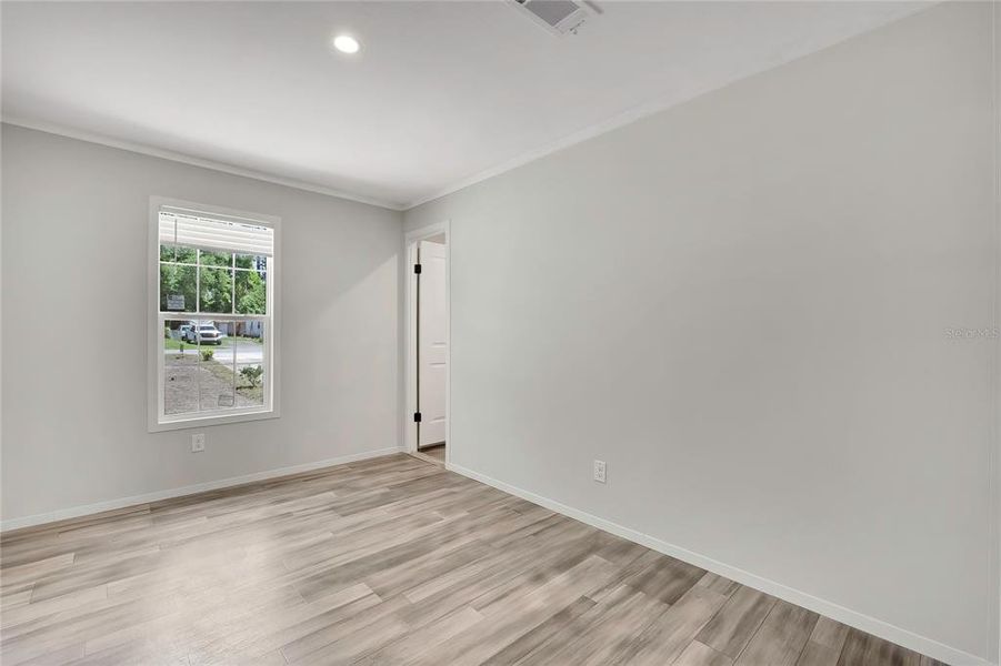 Spacious, unfurnished interior of a new home in , Hernando (Image 22).