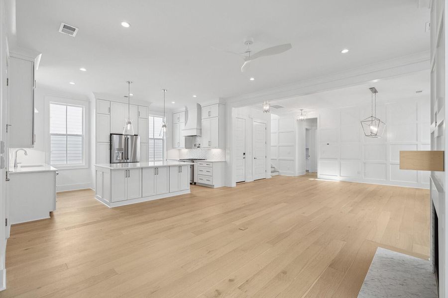 Spacious, unfurnished interior of a new home in , Johns Island (Image 38).