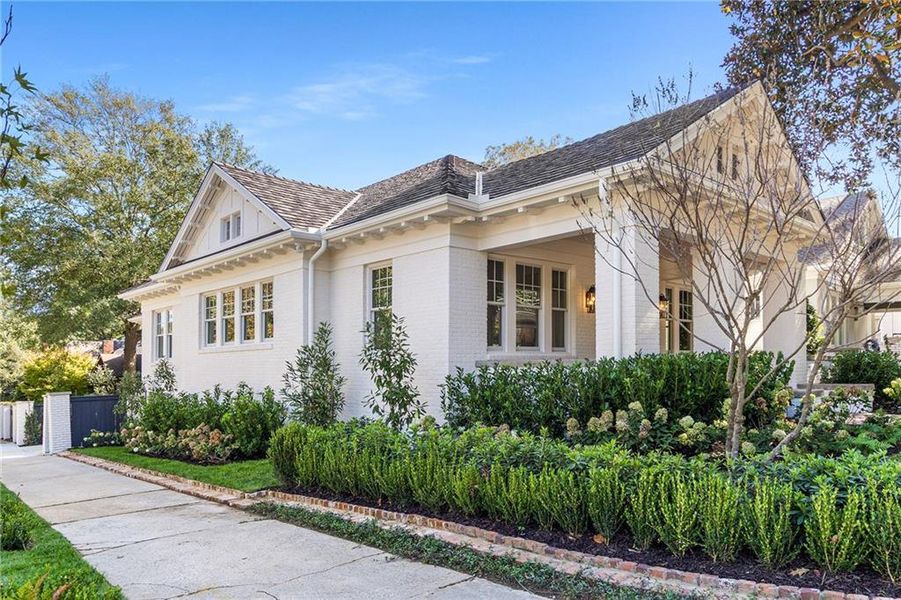 Exterior details and patio area of a home in , Atlanta (Image 4).