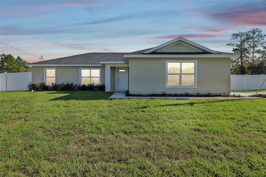 Exterior details and patio area of a home in , Ocala (Image 23).