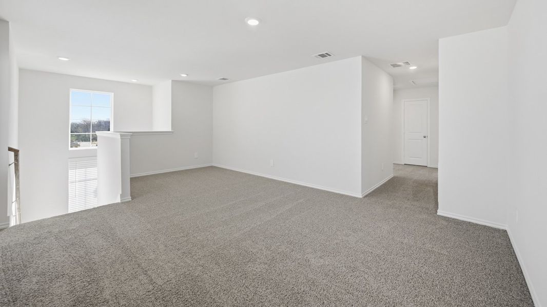 Representative unfurnished interior of a home built from the Kirby by D.R. Horton in Sweetwater Springs, Sherman (Image 16).