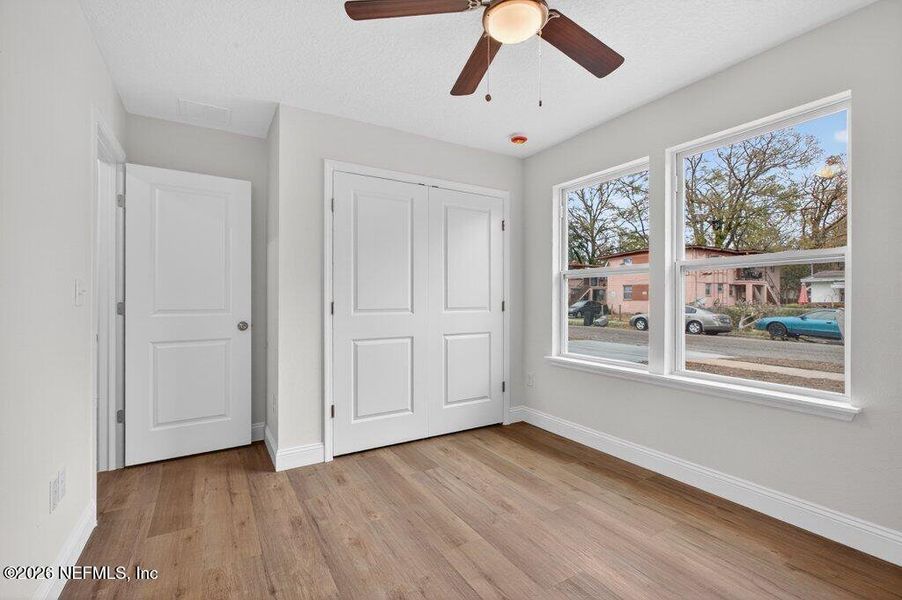 Spacious, unfurnished interior of a new home in , Jacksonville (Image 27).