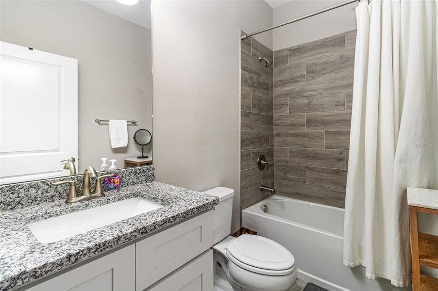 Furnished interior view inside a new home in , Cape Coral (Image 11).