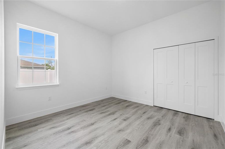 Spacious, unfurnished interior of a new home in , Ocala (Image 30).