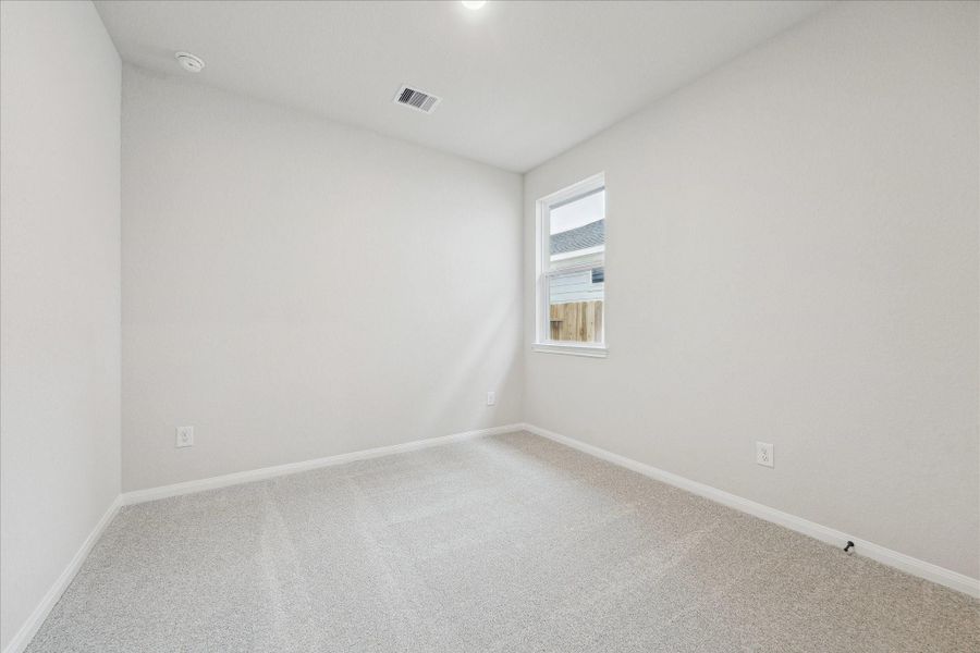 Spacious, unfurnished interior of a new home in Elyson, Katy (Image 15).