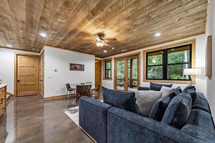 Furnished interior view inside a new home in , McCaysville (Image 51).