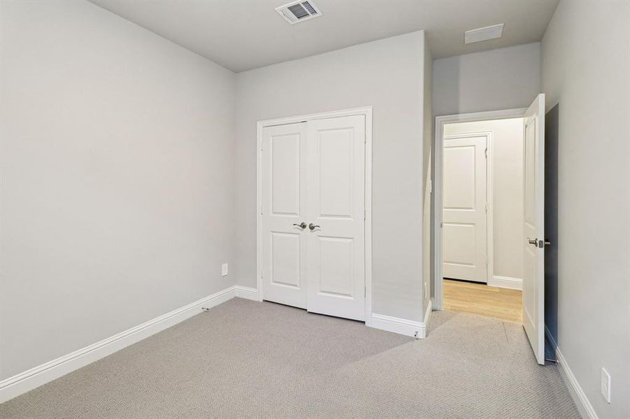 Spacious, unfurnished interior of a new home in Lakehaven - Premier Series, Farmersville (Image 27).