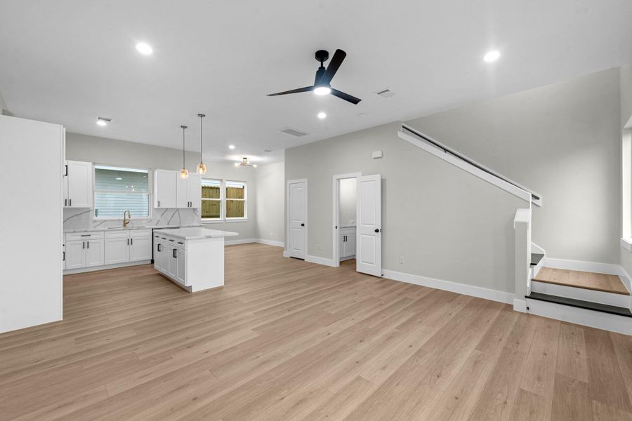 Spacious, unfurnished interior of a new home in , Houston (Image 13).